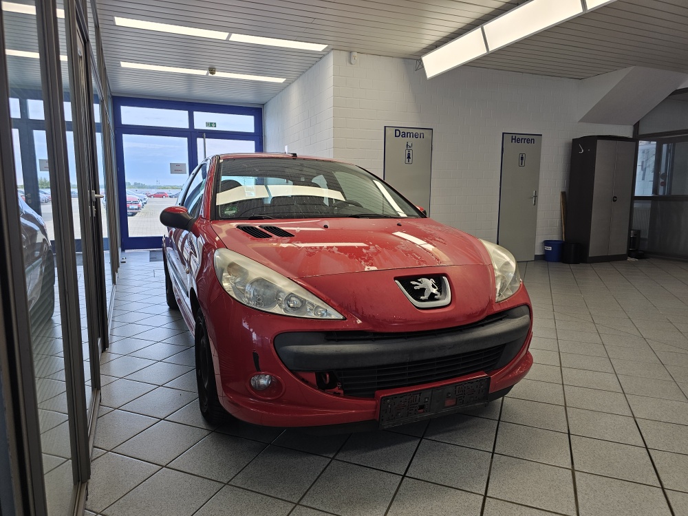 Peugeot 206 bei Hoffmann Automobile in Wolfsburg kaufen und sofort mitnehmen - Bild 12