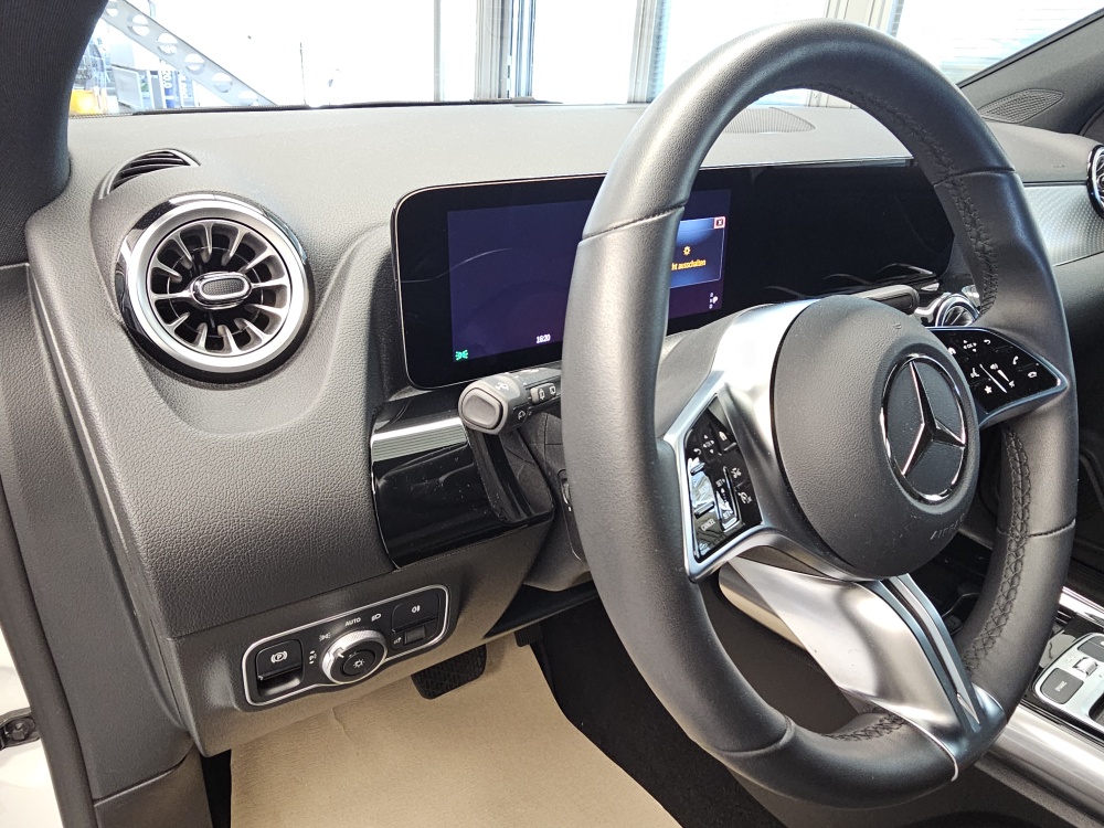 Mercedes-Benz EQA 250+ bei Hoffmann Automobile in Wolfsburg kaufen und sofort mitnehmen - Bild 27