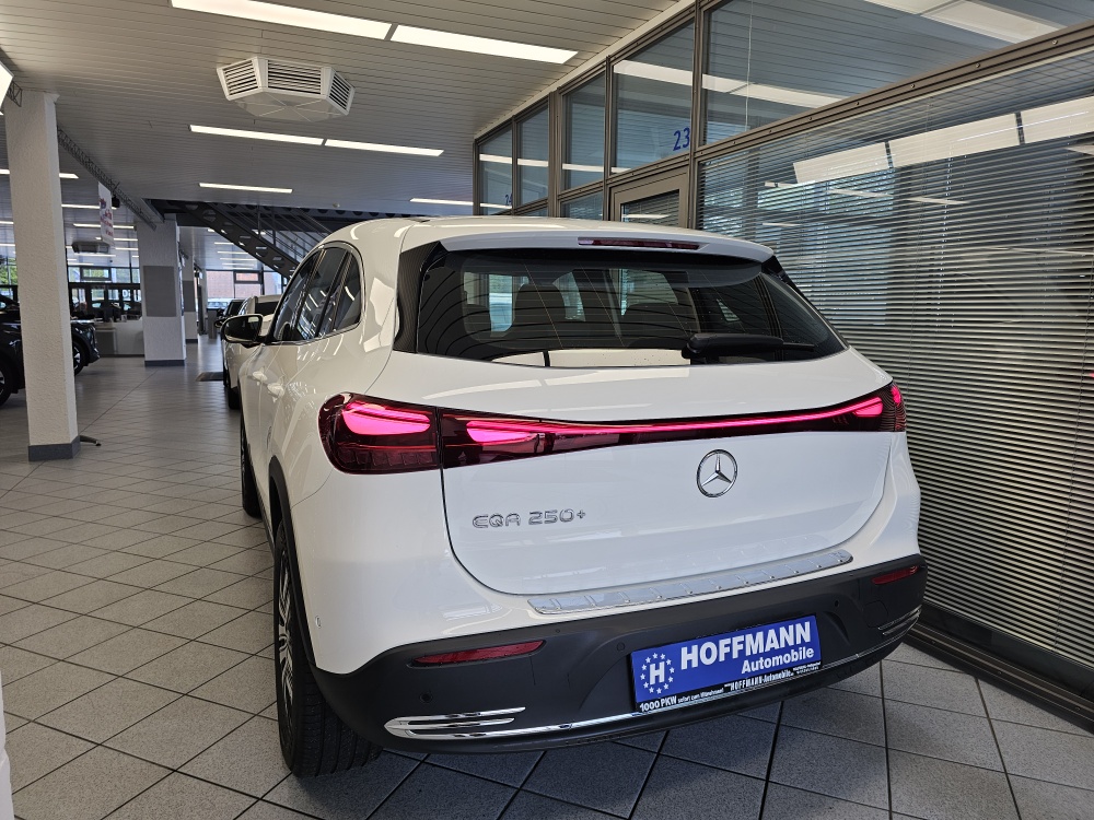 Mercedes-Benz EQA 250+ bei Hoffmann Automobile in Wolfsburg kaufen und sofort mitnehmen - Bild 5