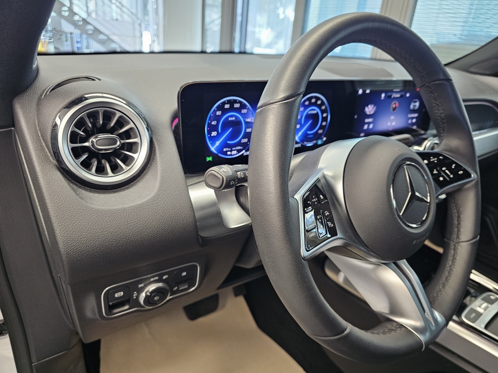 Mercedes-Benz EQB 250+ bei Hoffmann Automobile in Wolfsburg kaufen und sofort mitnehmen - Bild 28