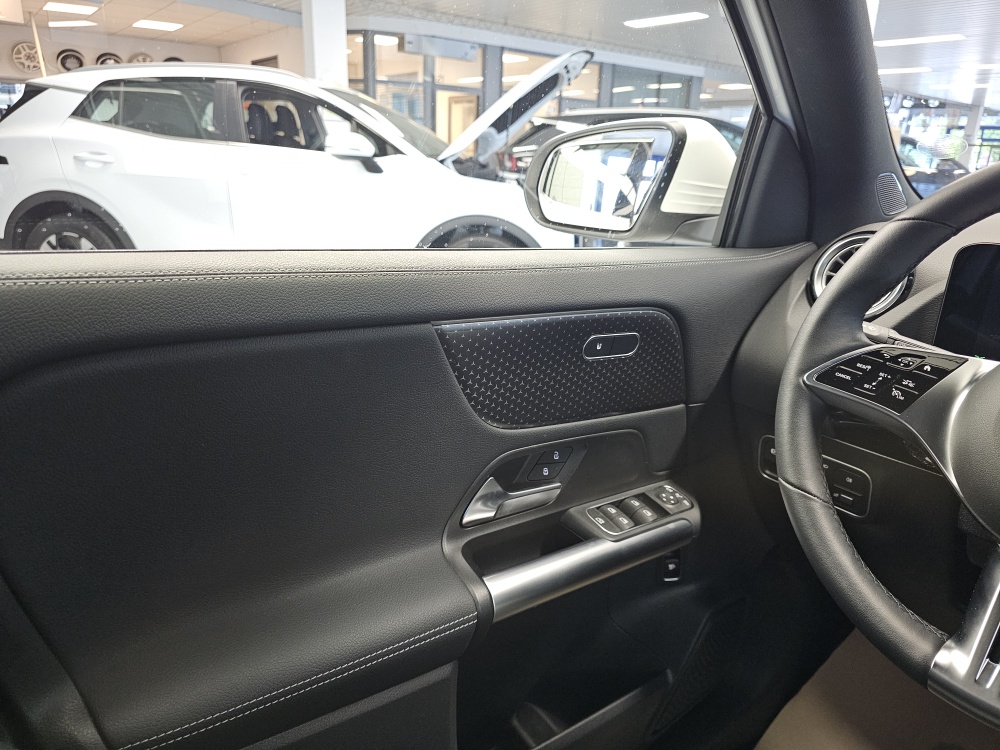 Mercedes-Benz EQA 250+ bei Hoffmann Automobile in Wolfsburg kaufen und sofort mitnehmen - Bild 25