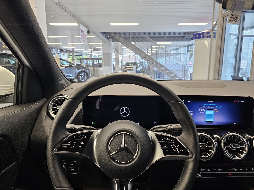 Mercedes-Benz EQA 250+ bei Hoffmann Automobile in Wolfsburg kaufen und sofort mitnehmen - Bild 27