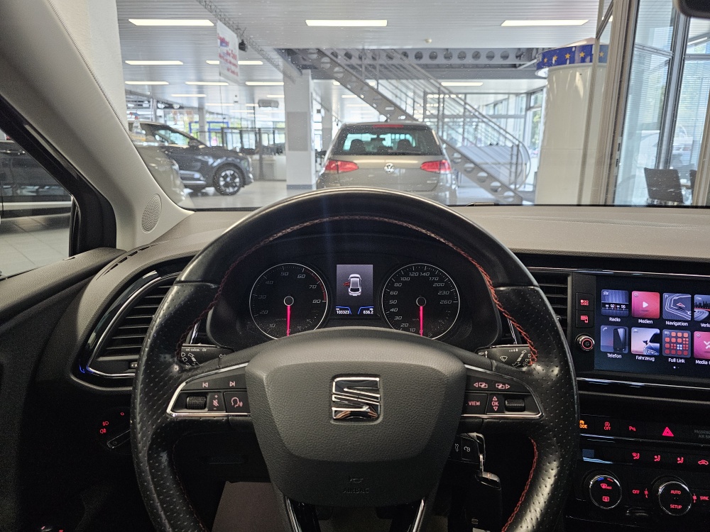 Seat Leon bei Hoffmann Automobile in Wolfsburg kaufen und sofort mitnehmen - Bild 19