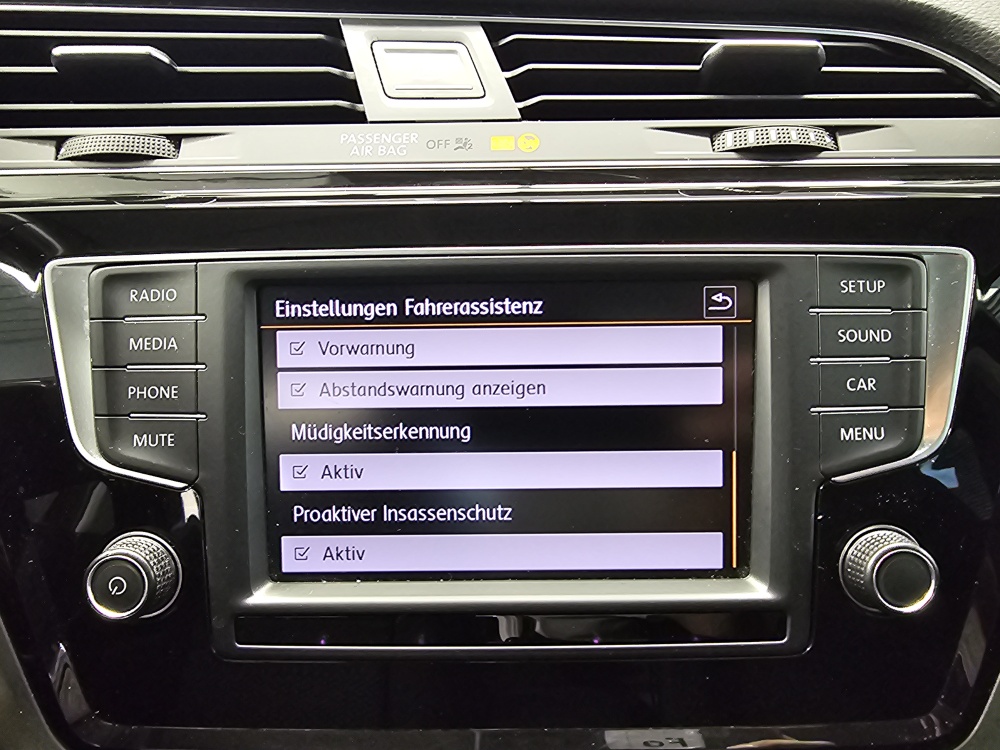 VW Touran bei Hoffmann Automobile in Wolfsburg kaufen und sofort mitnehmen - Bild 8