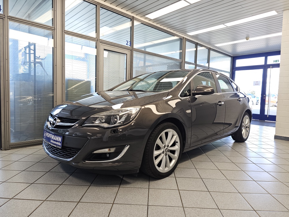Opel Astra bei Hoffmann Automobile in Wolfsburg kaufen und sofort mitnehmen - Bild 1