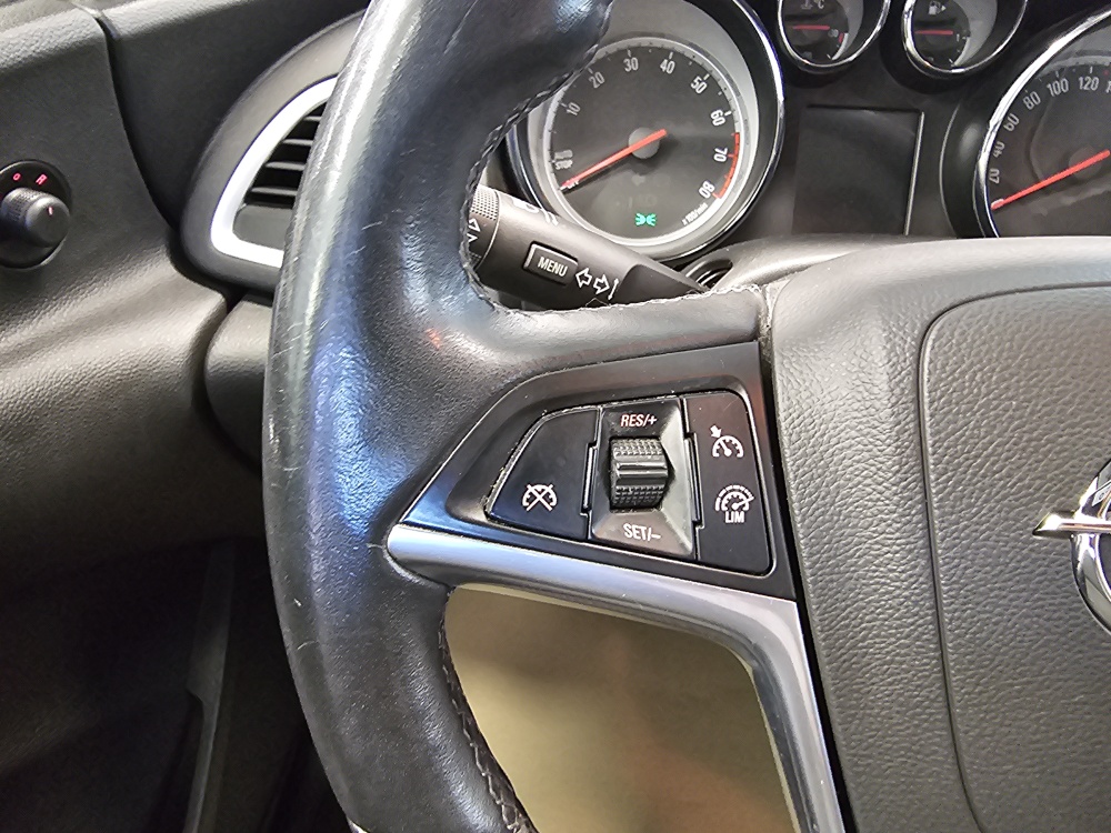 Opel Astra bei Hoffmann Automobile in Wolfsburg kaufen und sofort mitnehmen - Bild 11