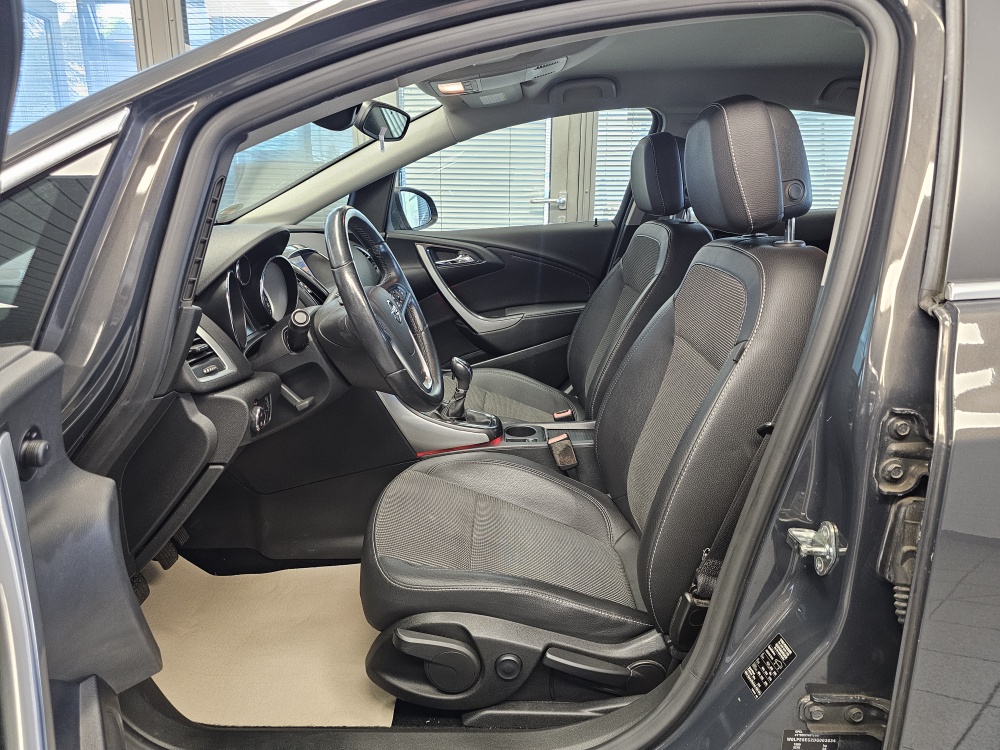 Opel Astra bei Hoffmann Automobile in Wolfsburg kaufen und sofort mitnehmen - Bild 15