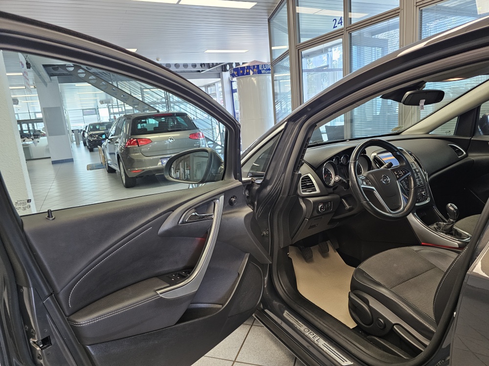 Opel Astra bei Hoffmann Automobile in Wolfsburg kaufen und sofort mitnehmen - Bild 16