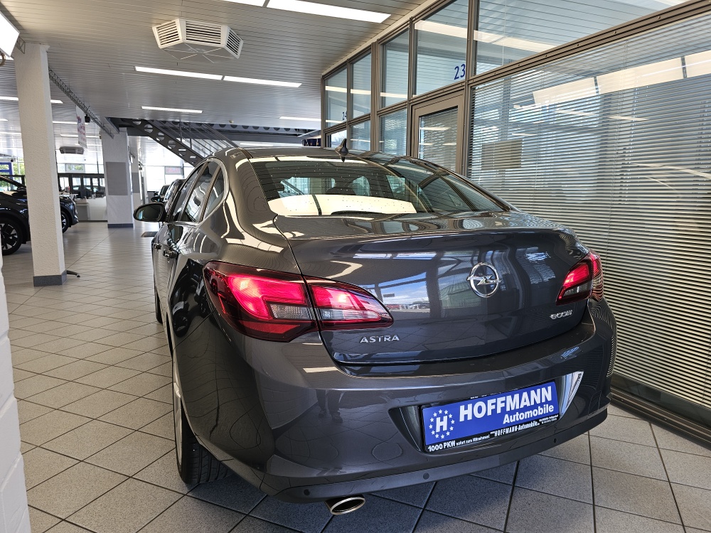 Opel Astra bei Hoffmann Automobile in Wolfsburg kaufen und sofort mitnehmen - Bild 3