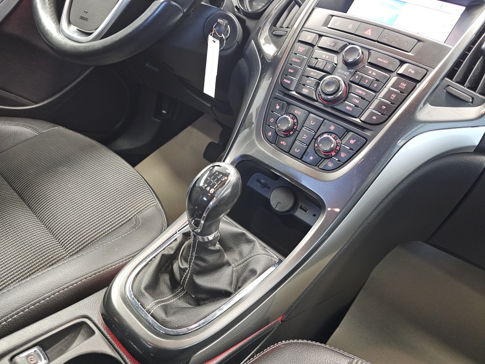 Opel Astra bei Hoffmann Automobile in Wolfsburg kaufen und sofort mitnehmen - Bild 6