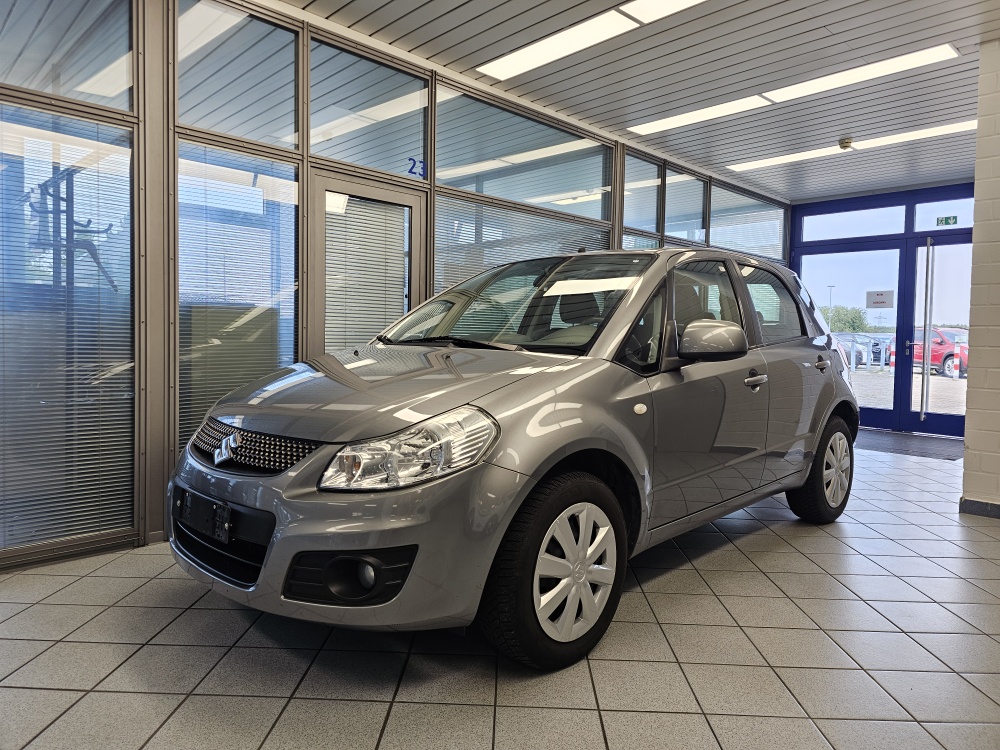 Suzuki SX4 bei Hoffmann Automobile in Wolfsburg kaufen und sofort mitnehmen - Bild 1