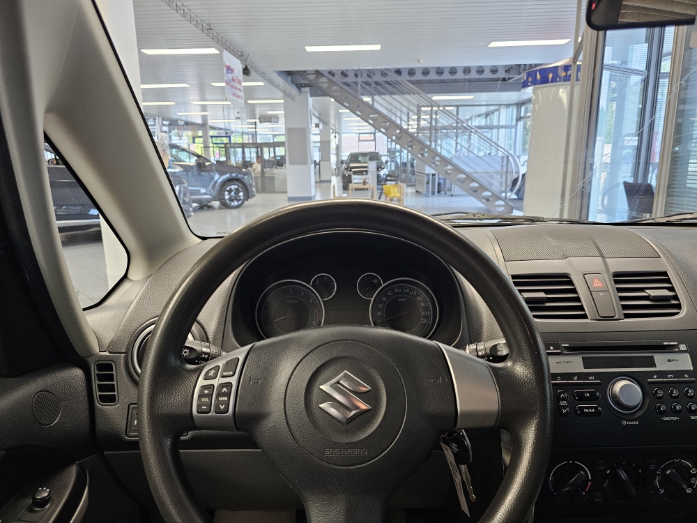 Suzuki SX4 bei Hoffmann Automobile in Wolfsburg kaufen und sofort mitnehmen - Bild 13