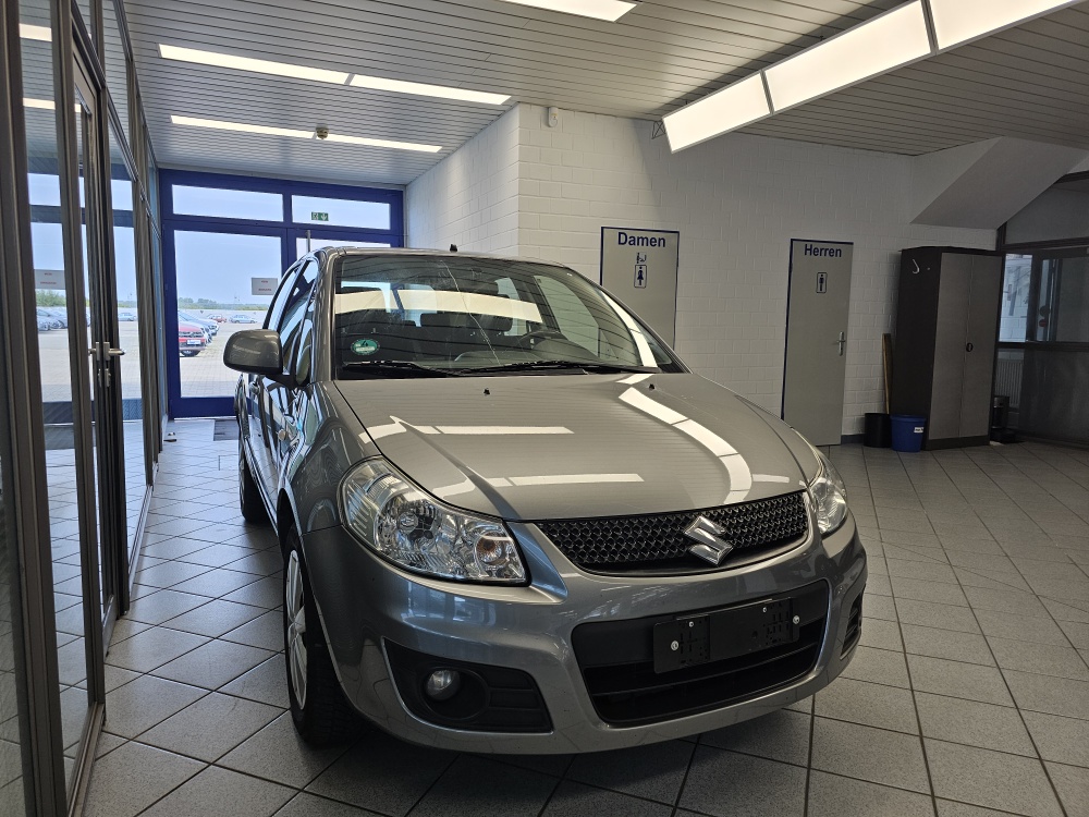 Suzuki SX4 bei Hoffmann Automobile in Wolfsburg kaufen und sofort mitnehmen - Bild 20