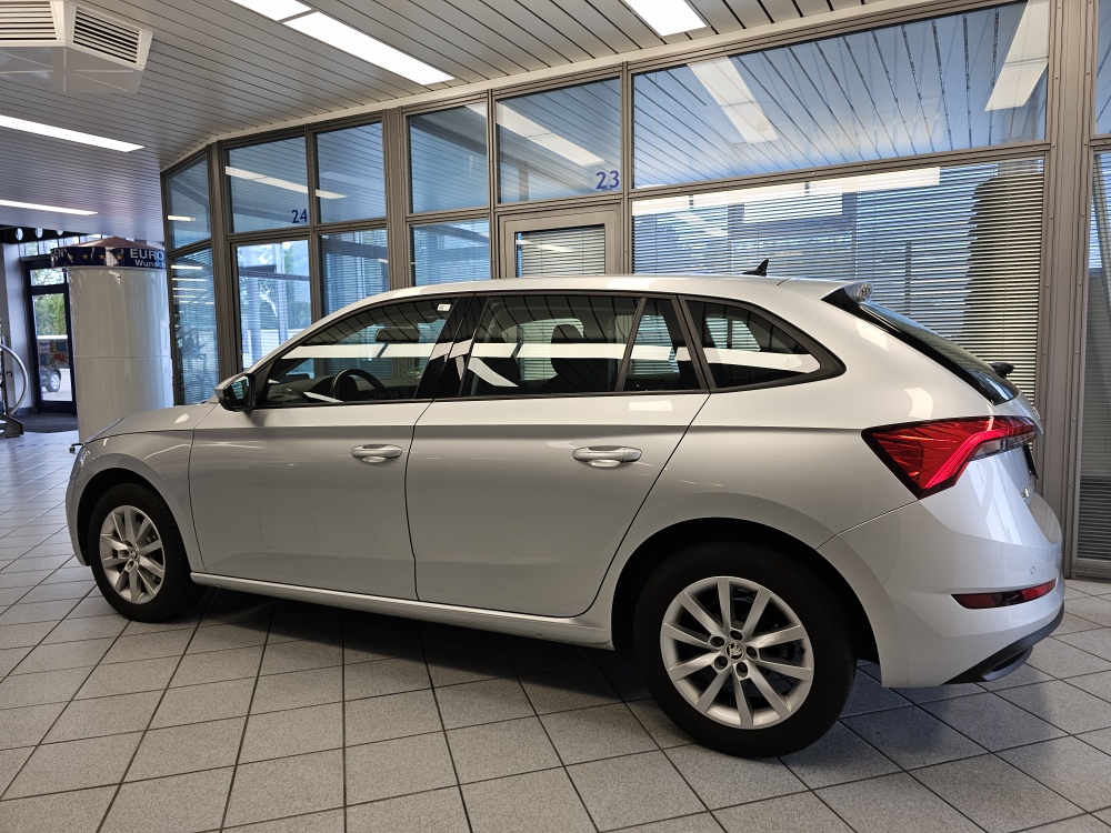 Skoda Scala bei Hoffmann Automobile in Wolfsburg kaufen und sofort mitnehmen - Bild 20