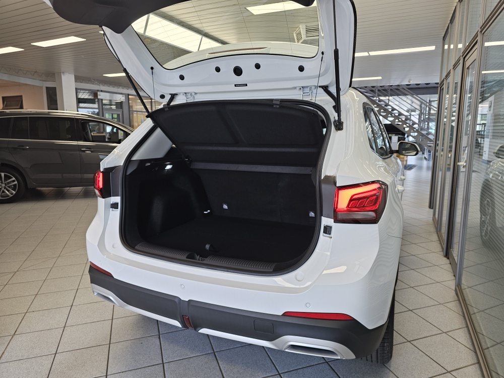 MG ZS bei Hoffmann Automobile in Wolfsburg kaufen und sofort mitnehmen - Bild 2