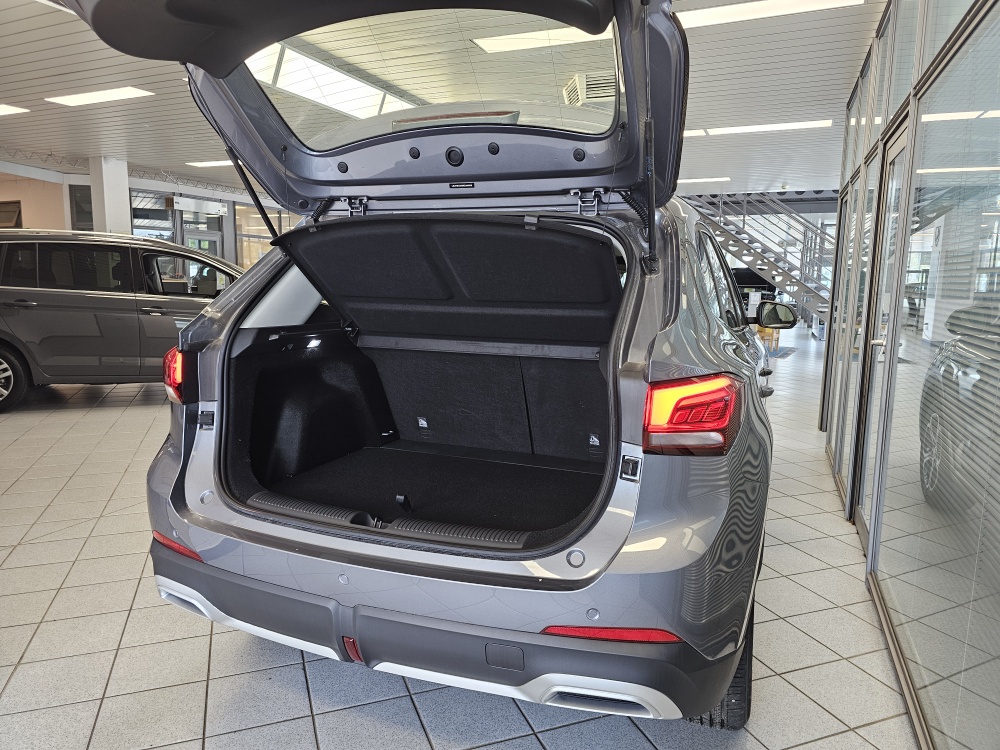 MG ZS bei Hoffmann Automobile in Wolfsburg kaufen und sofort mitnehmen - Bild 2