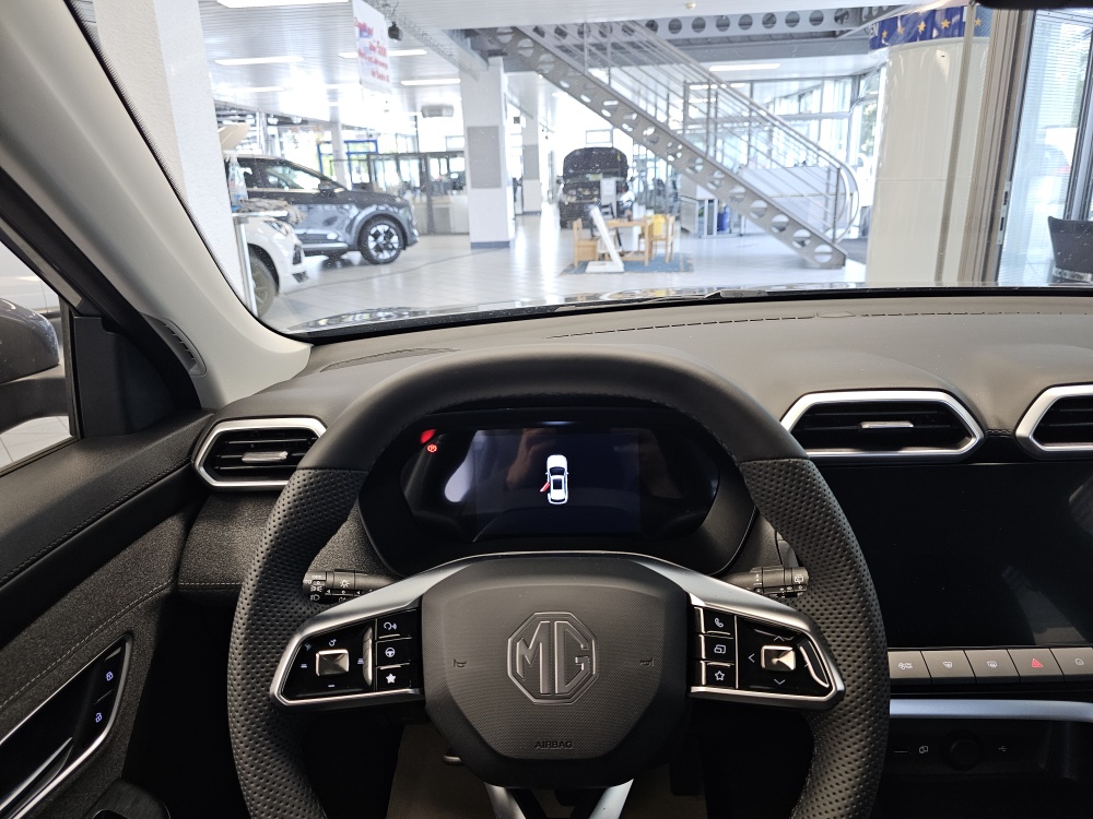 MG ZS bei Hoffmann Automobile in Wolfsburg kaufen und sofort mitnehmen - Bild 21