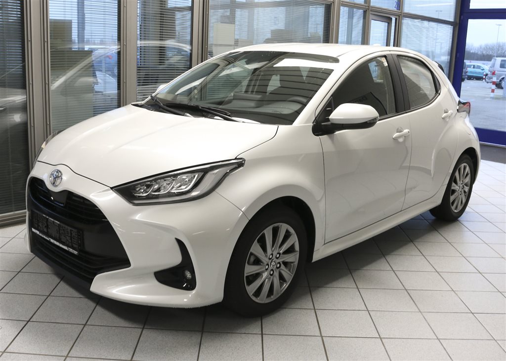 Toyota Yaris  für nur 20.850,- € bei Hoffmann Automobile in Wolfsburg kaufen und sofort mitnehmen