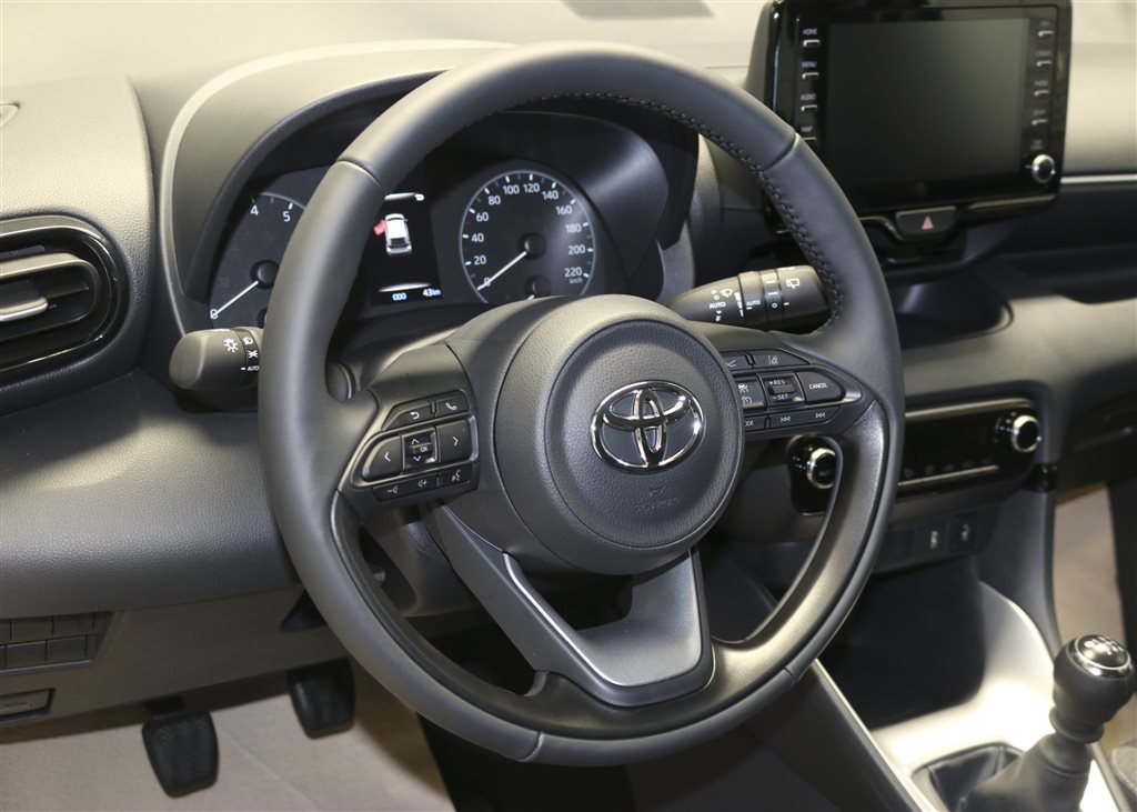 Toyota Yaris  bei Hoffmann Automobile in Wolfsburg kaufen und sofort mitnehmen - Bild 10
