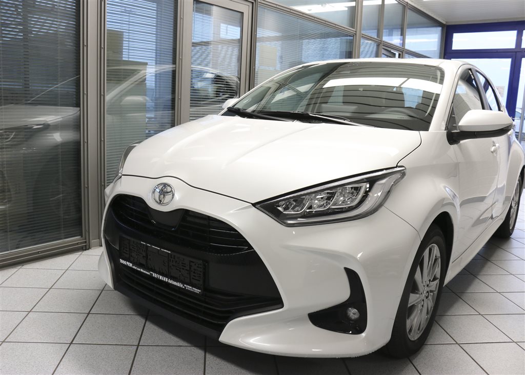 Toyota Yaris  bei Hoffmann Automobile in Wolfsburg kaufen und sofort mitnehmen - Bild 14
