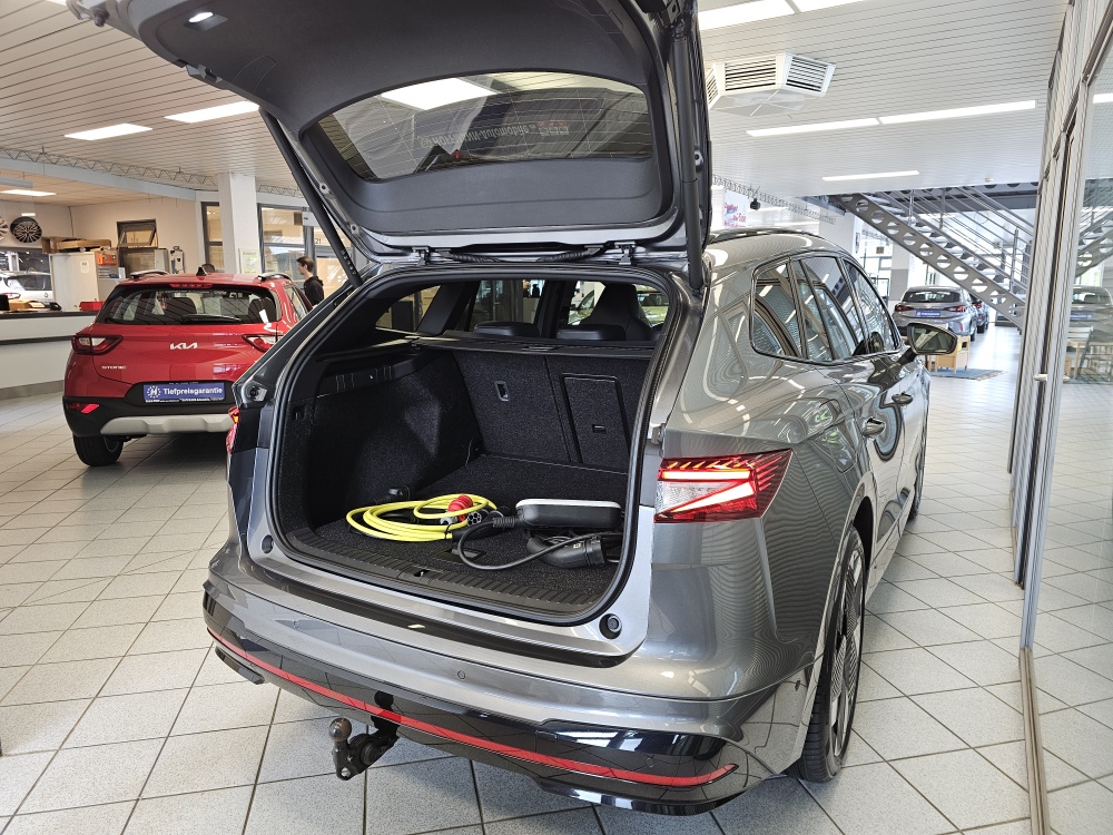 Skoda Enyaq bei Hoffmann Automobile in Wolfsburg kaufen und sofort mitnehmen - Bild 2