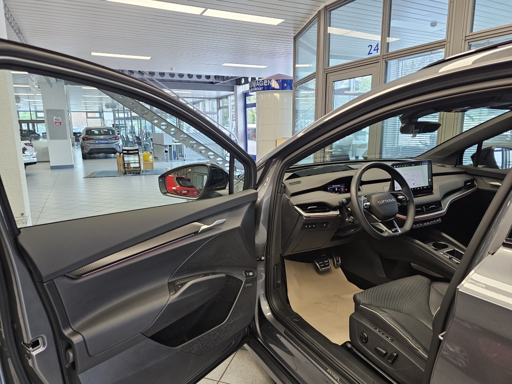 Skoda Enyaq bei Hoffmann Automobile in Wolfsburg kaufen und sofort mitnehmen - Bild 37