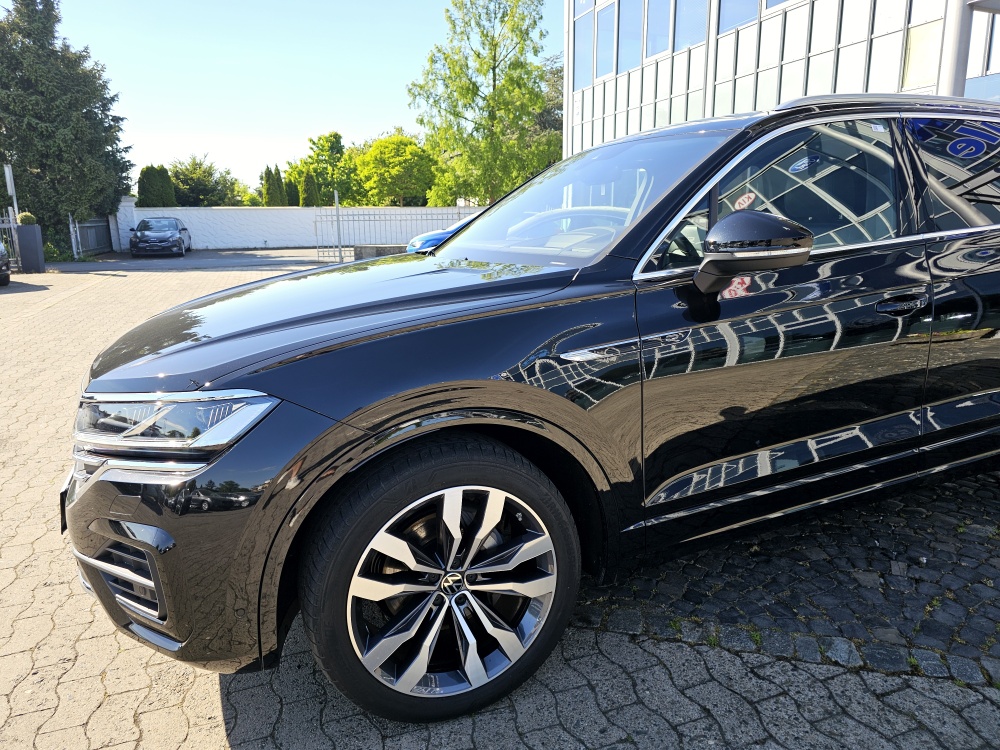 VW Touareg  bei Hoffmann Automobile in Wolfsburg kaufen und sofort mitnehmen - Bild 27