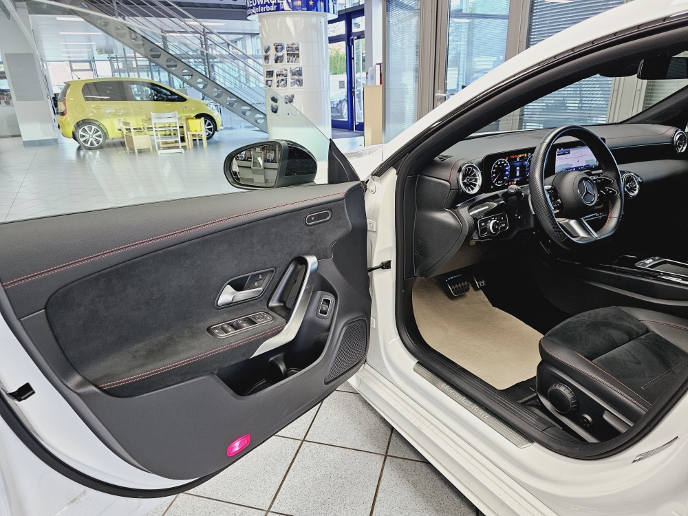 Mercedes-Benz CLA 250 Shooting Brake  bei Hoffmann Automobile in Wolfsburg kaufen und sofort mitnehmen - Bild 20