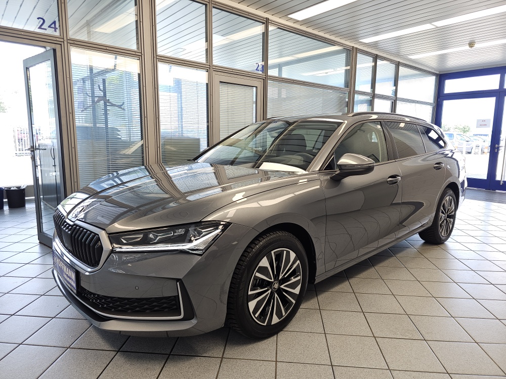 Skoda Superb Combi bei Hoffmann Automobile in Wolfsburg kaufen und sofort mitnehmen - Bild 1