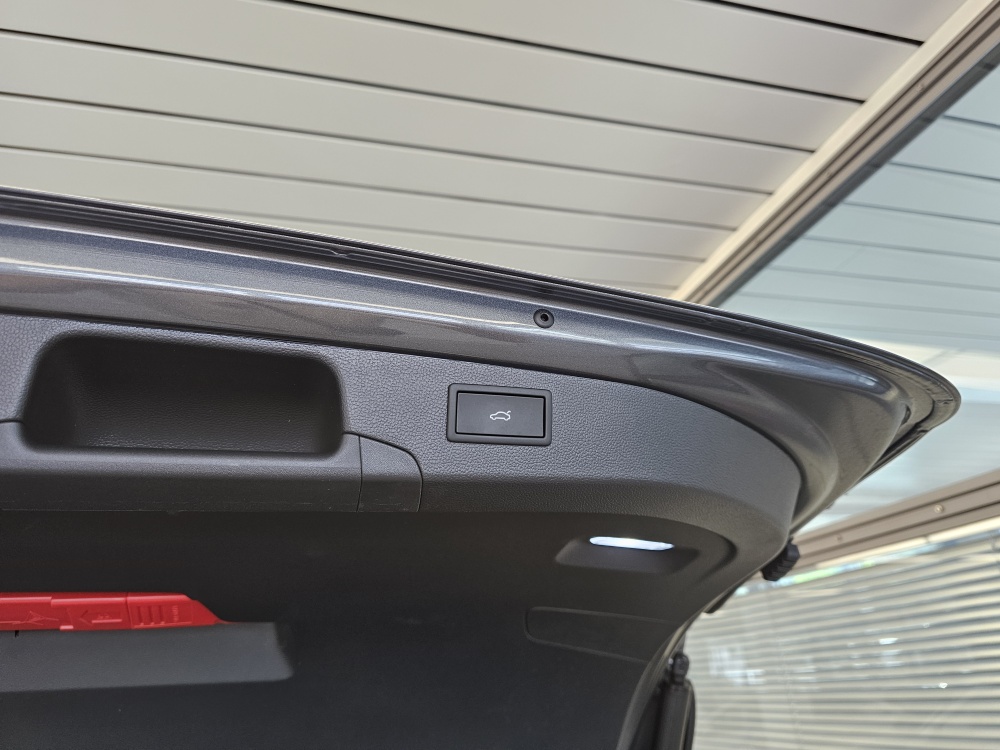 Skoda Superb Combi bei Hoffmann Automobile in Wolfsburg kaufen und sofort mitnehmen - Bild 4