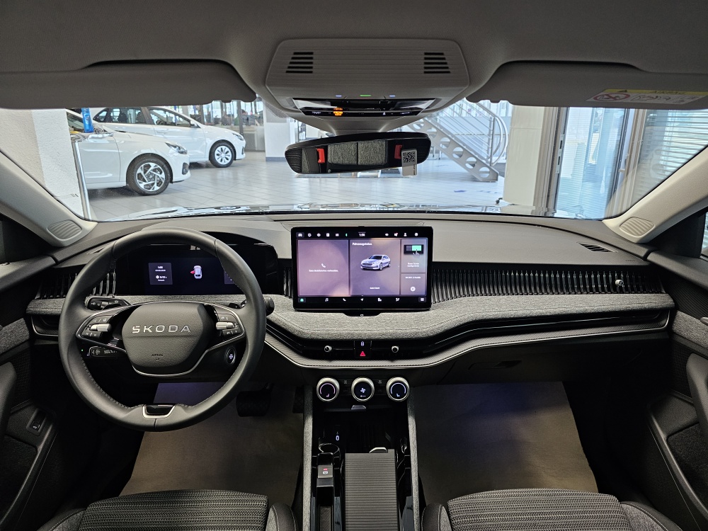 Skoda Superb Combi bei Hoffmann Automobile in Wolfsburg kaufen und sofort mitnehmen - Bild 9