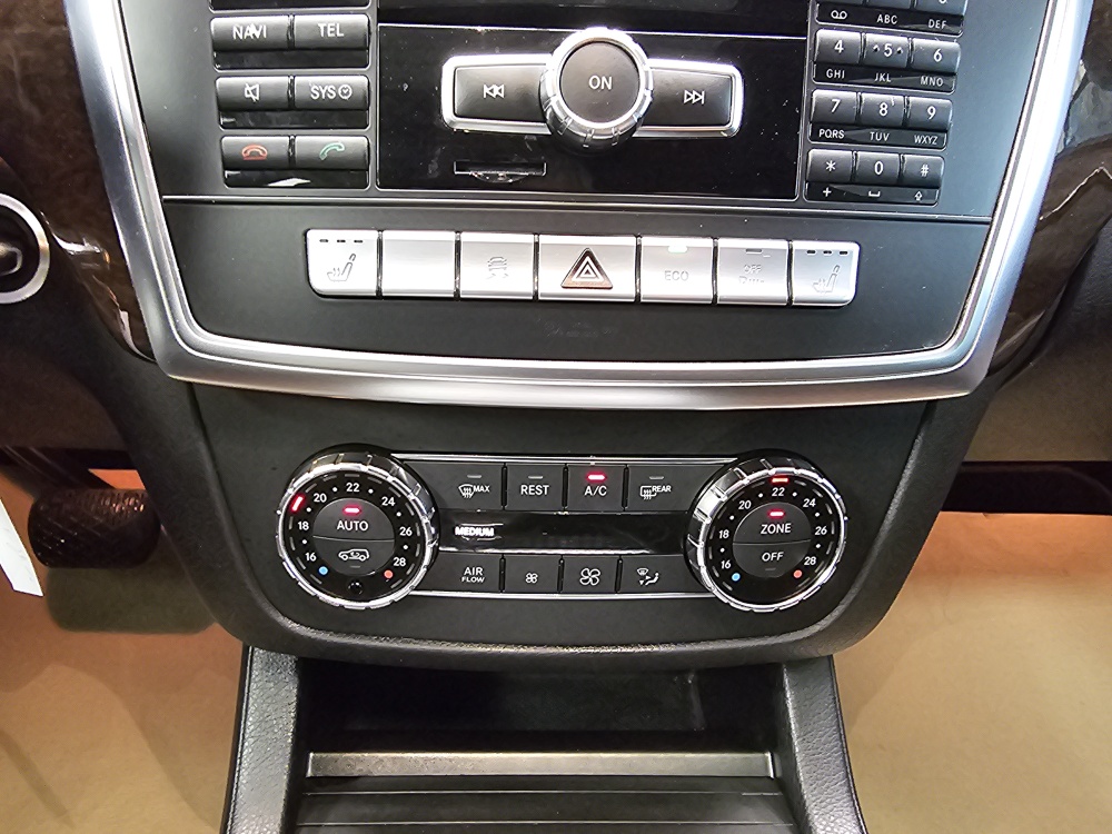 Mercedes-Benz ML 350  bei Hoffmann Automobile in Wolfsburg kaufen und sofort mitnehmen - Bild 12