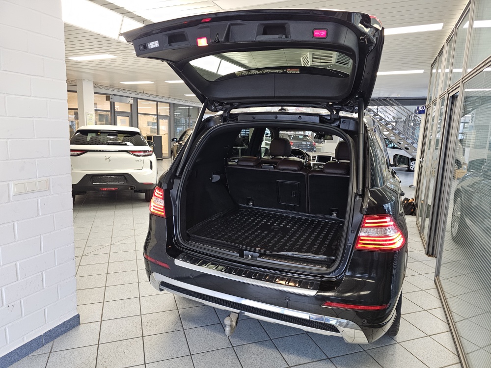 Mercedes-Benz ML 350  bei Hoffmann Automobile in Wolfsburg kaufen und sofort mitnehmen - Bild 2