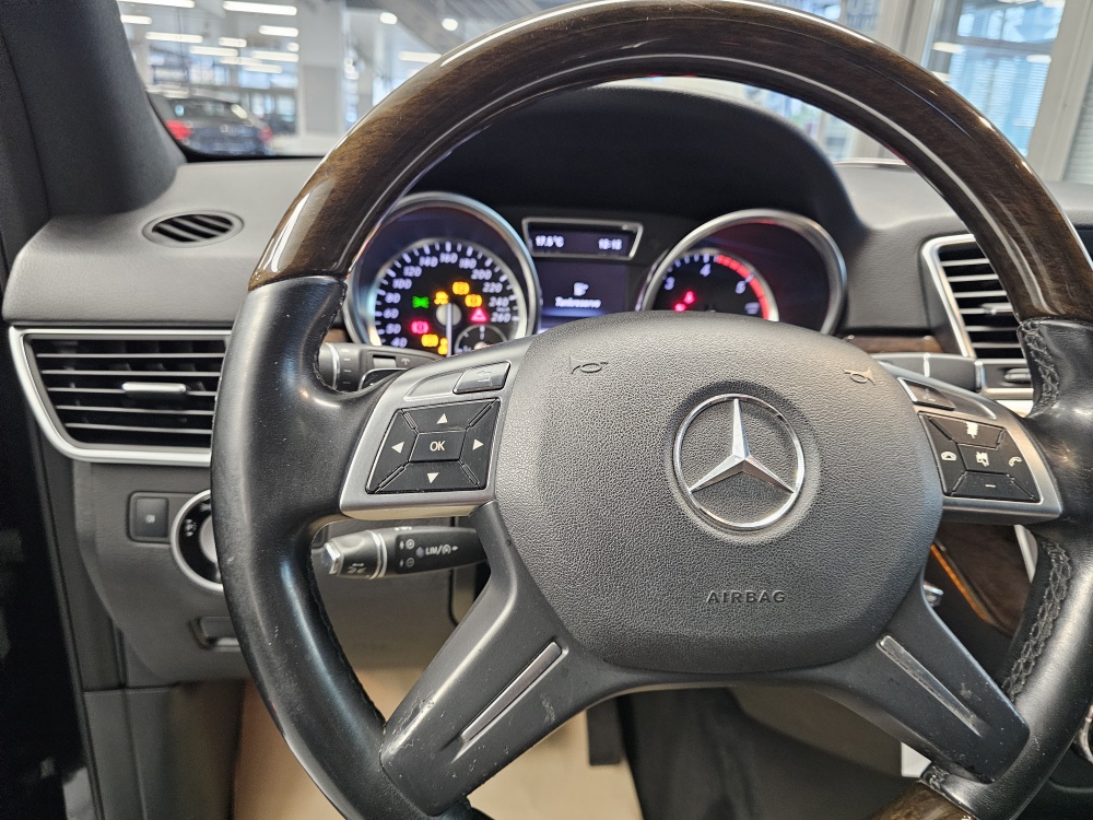 Mercedes-Benz ML 350  bei Hoffmann Automobile in Wolfsburg kaufen und sofort mitnehmen - Bild 20