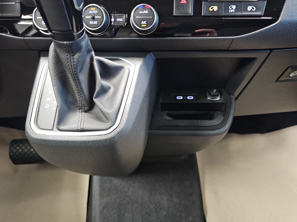 VW T6.1 Multivan  bei Hoffmann Automobile in Wolfsburg kaufen und sofort mitnehmen - Bild 12