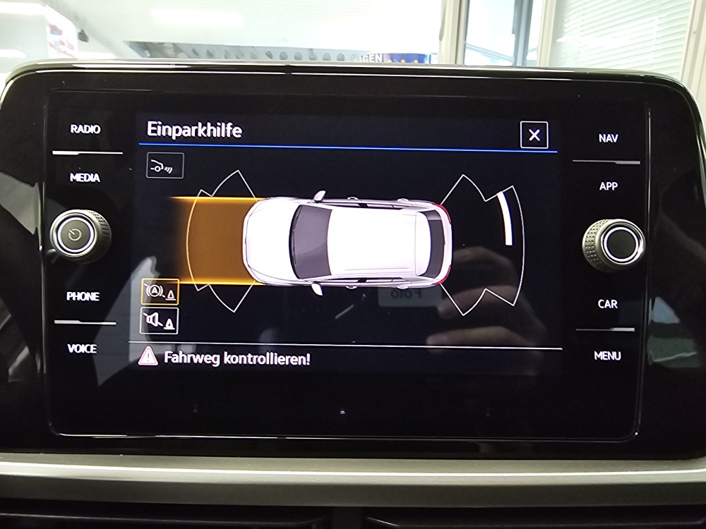 VW T-Roc  bei Hoffmann Automobile in Wolfsburg kaufen und sofort mitnehmen - Bild 15