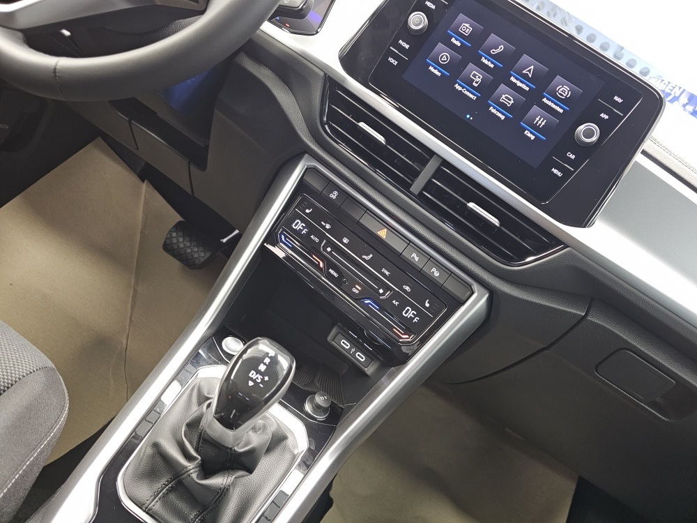 VW T-Roc  bei Hoffmann Automobile in Wolfsburg kaufen und sofort mitnehmen - Bild 7