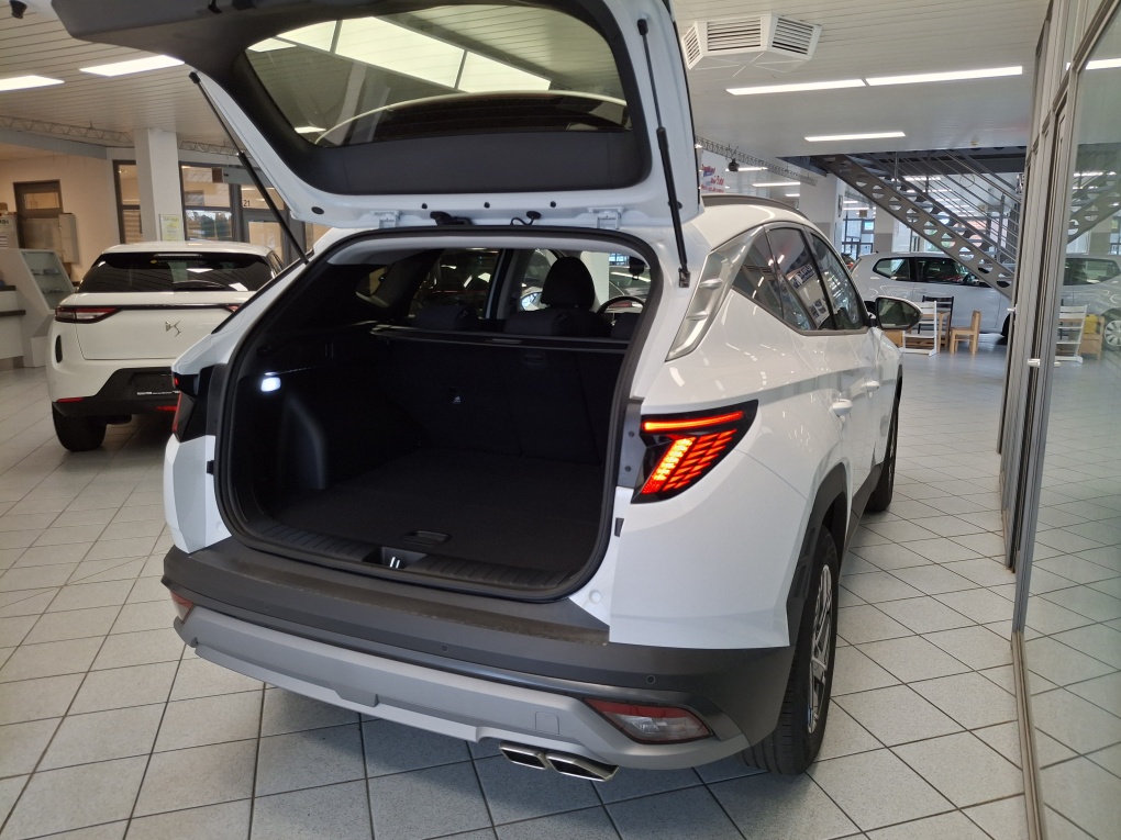 Hyundai Tucson  bei Hoffmann Automobile in Wolfsburg kaufen und sofort mitnehmen - Bild 2