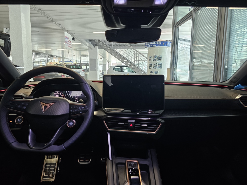 Cupra Leon Sportstourer  bei Hoffmann Automobile in Wolfsburg kaufen und sofort mitnehmen - Bild 3