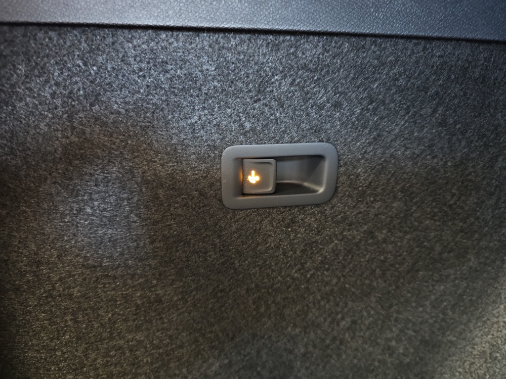 Cupra Formentor  bei Hoffmann Automobile in Wolfsburg kaufen und sofort mitnehmen - Bild 3