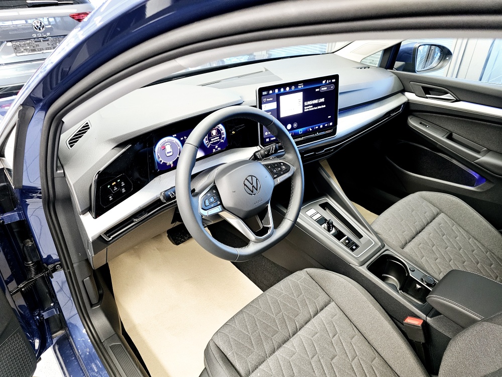 VW Golf Variant  bei Hoffmann Automobile in Wolfsburg kaufen und sofort mitnehmen - Bild 19
