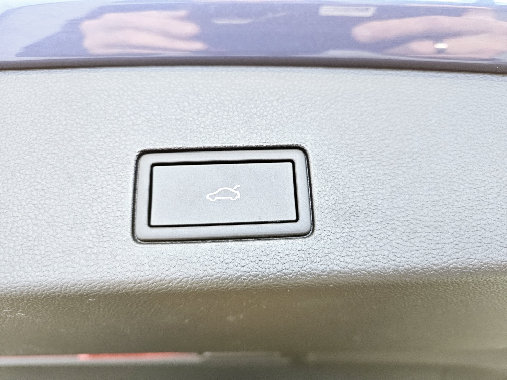 VW Golf Variant  bei Hoffmann Automobile in Wolfsburg kaufen und sofort mitnehmen - Bild 3