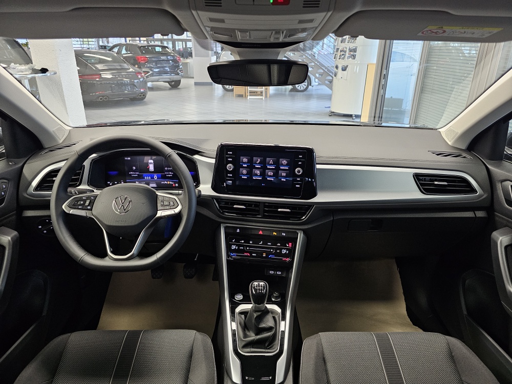 VW T-Roc  bei Hoffmann Automobile in Wolfsburg kaufen und sofort mitnehmen - Bild 7