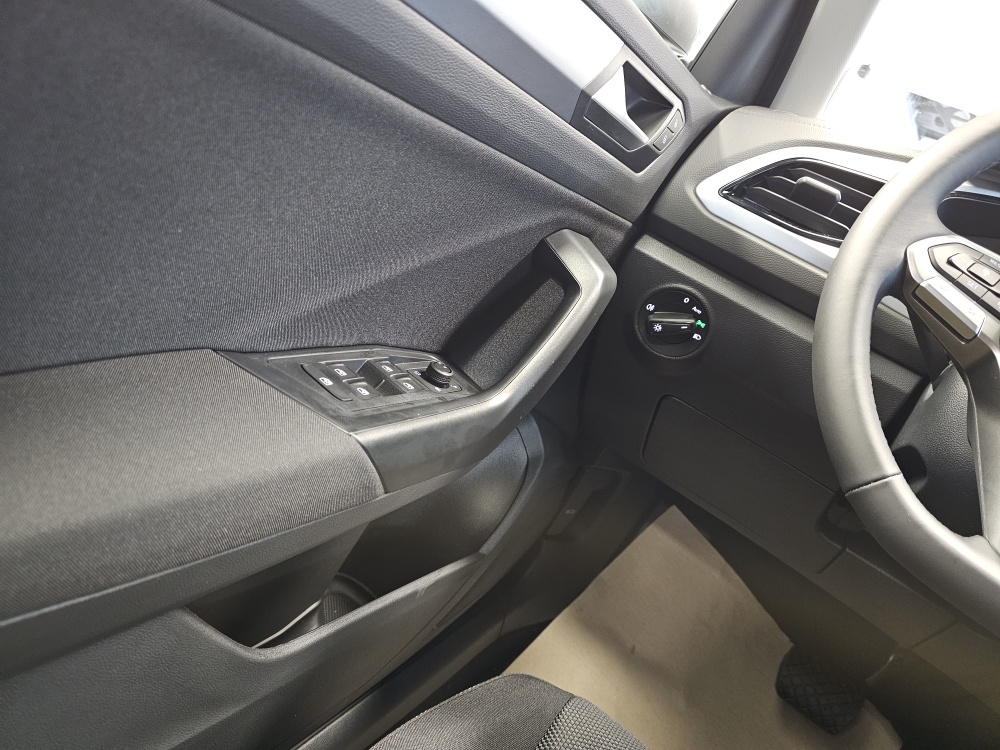 VW T-Roc  bei Hoffmann Automobile in Wolfsburg kaufen und sofort mitnehmen - Bild 20