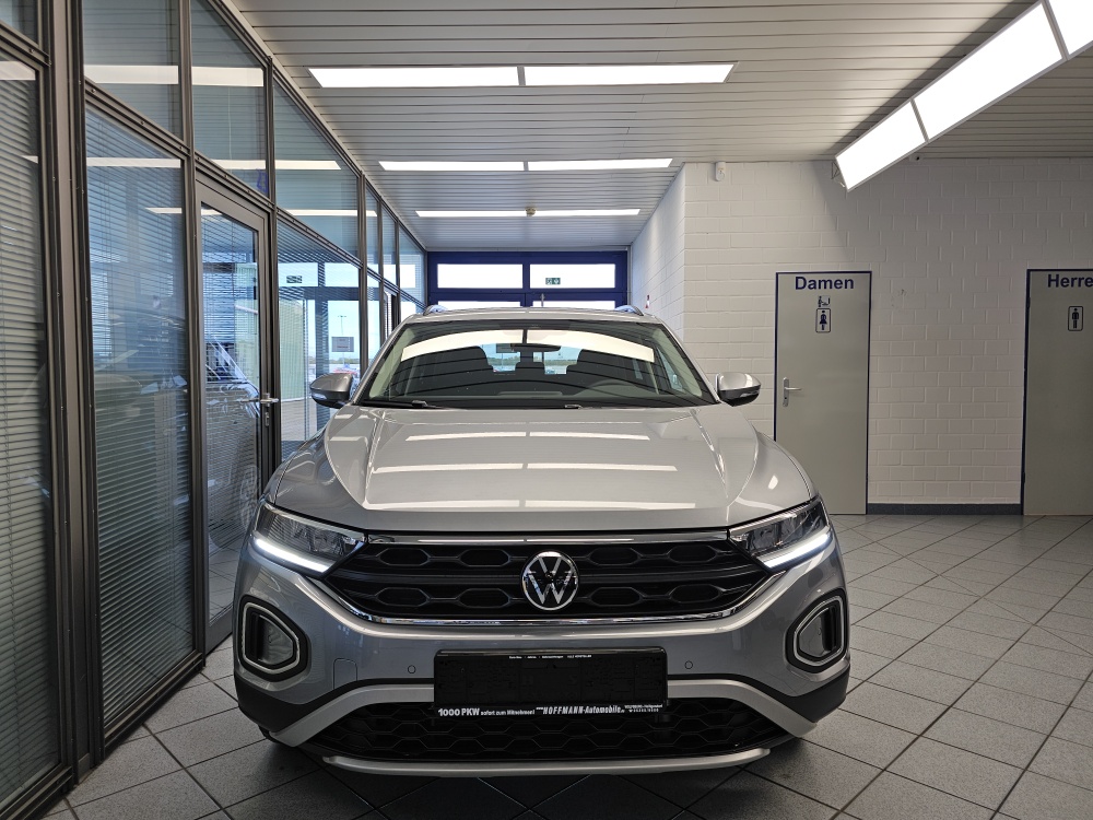 VW T-Roc  bei Hoffmann Automobile in Wolfsburg kaufen und sofort mitnehmen - Bild 27