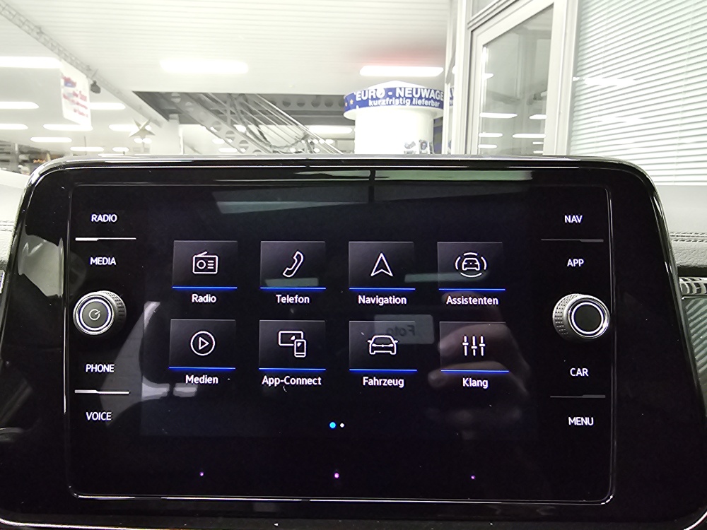 VW T-Roc  bei Hoffmann Automobile in Wolfsburg kaufen und sofort mitnehmen - Bild 13