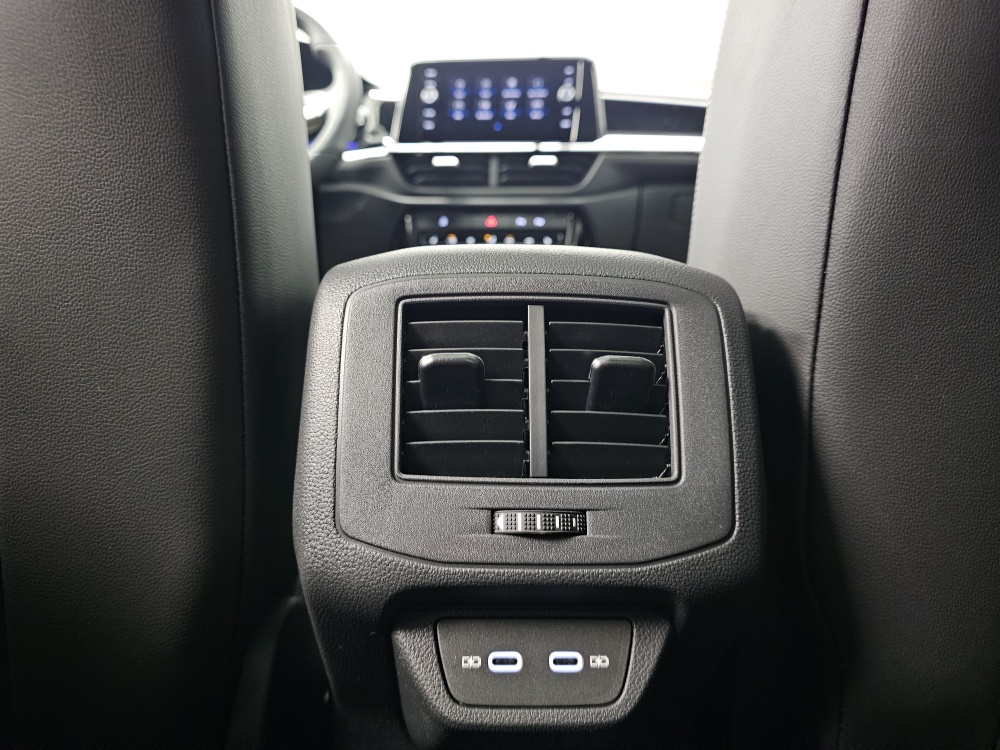 VW T-Roc  bei Hoffmann Automobile in Wolfsburg kaufen und sofort mitnehmen - Bild 7