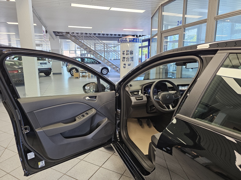 Renault Clio  bei Hoffmann Automobile in Wolfsburg kaufen und sofort mitnehmen - Bild 16