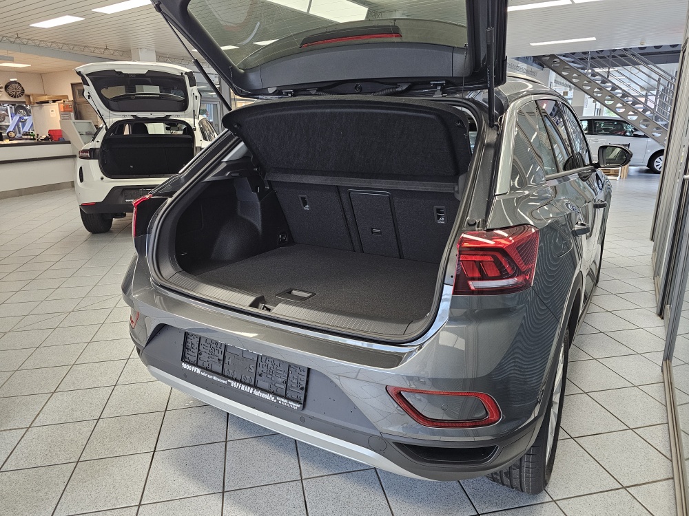 VW T-Roc  bei Hoffmann Automobile in Wolfsburg kaufen und sofort mitnehmen - Bild 2