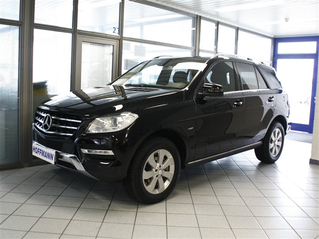 Mercedes-Benz ML 350  für nur 15.900,- € bei Hoffmann Automobile in Wolfsburg kaufen und sofort mitnehmen